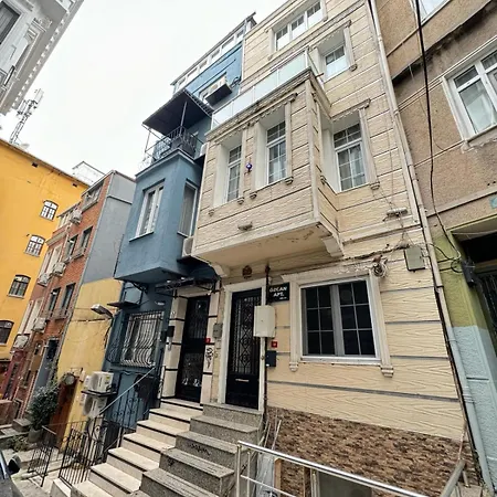 Apartman Plaesant With Balcony